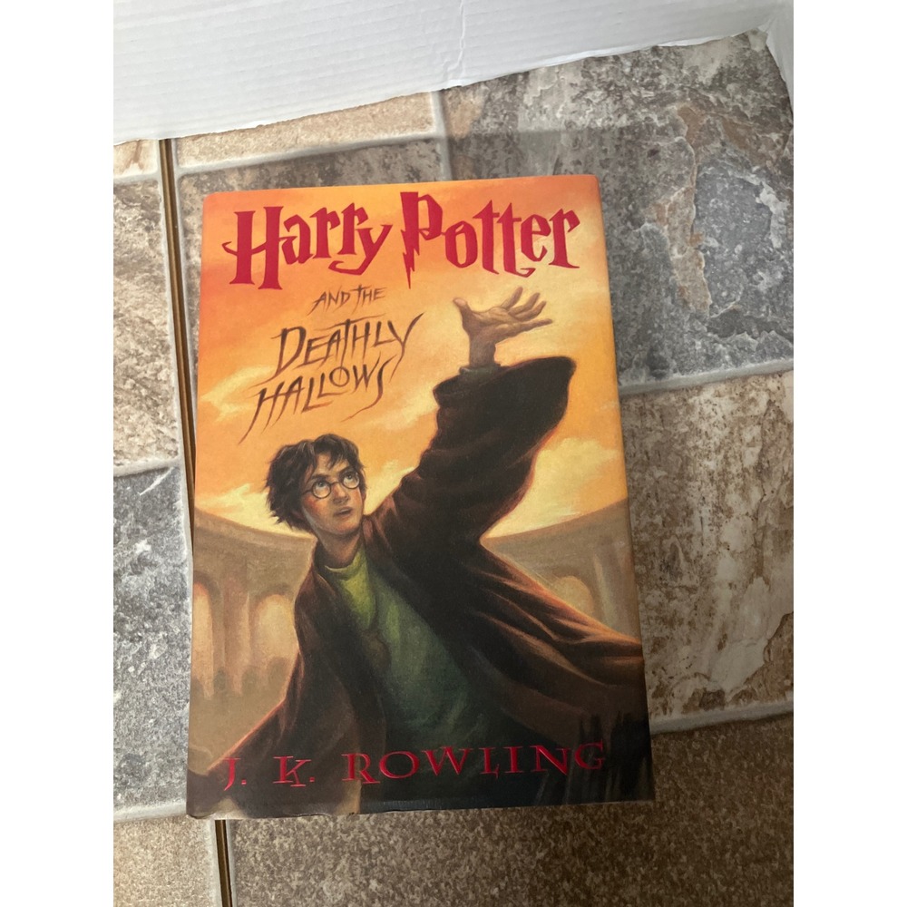 Harry Potter and the Deathly Hallows Book J.K. Rowling Hardcover